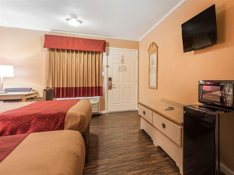 Econo Lodge Cornersville Exteriér fotografie
