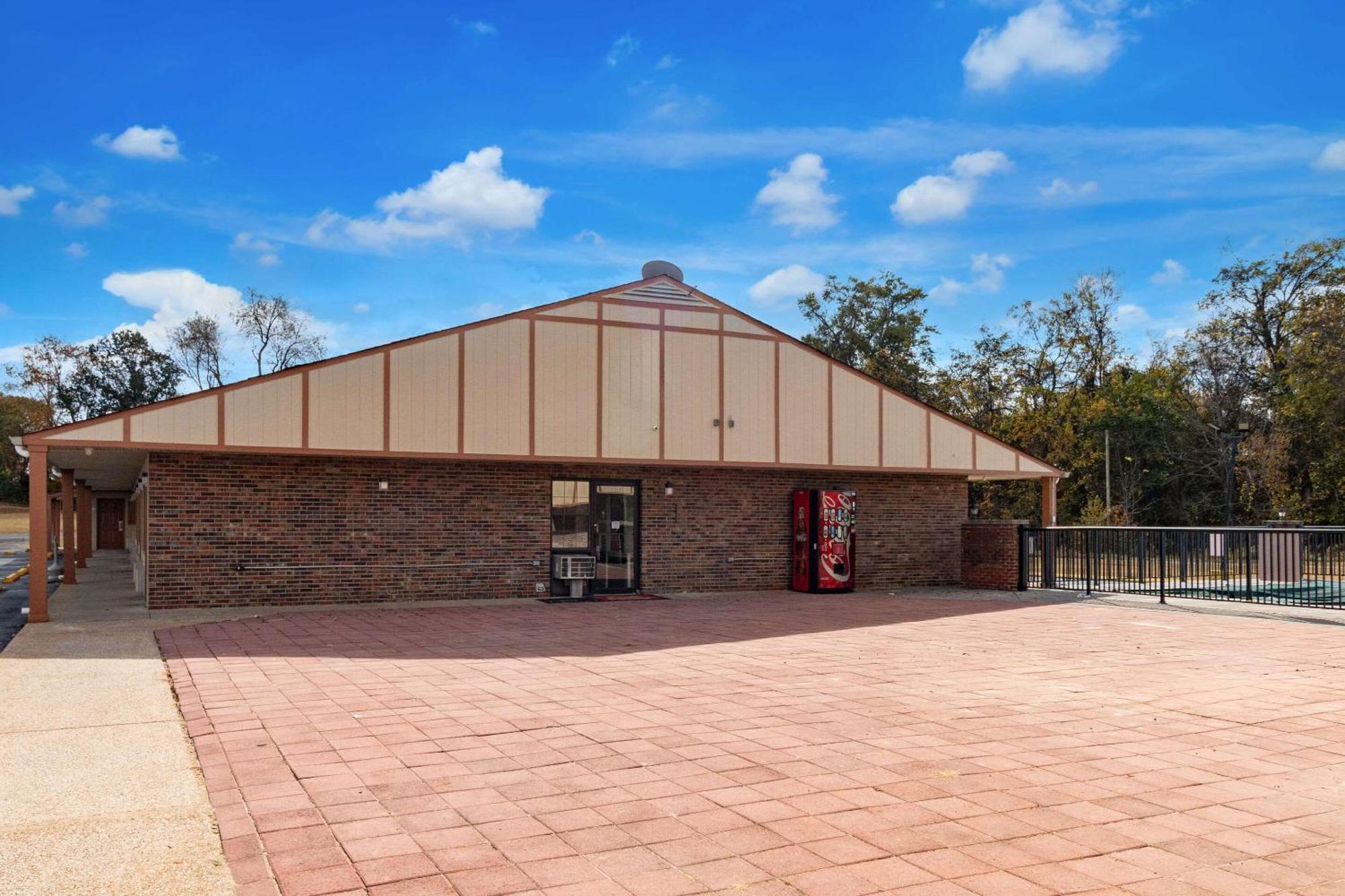 Econo Lodge Cornersville Exteriér fotografie