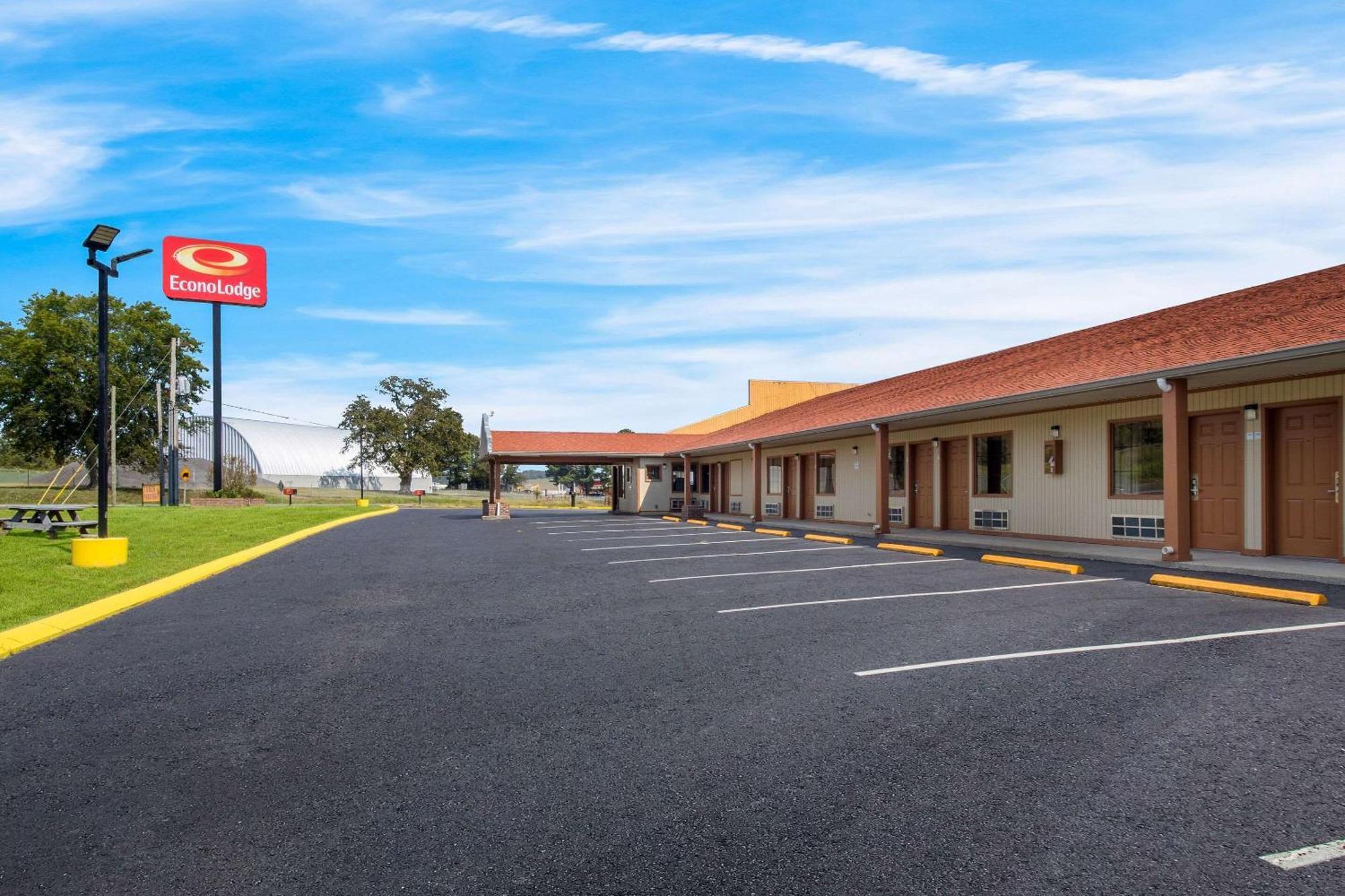 Econo Lodge Cornersville Exteriér fotografie