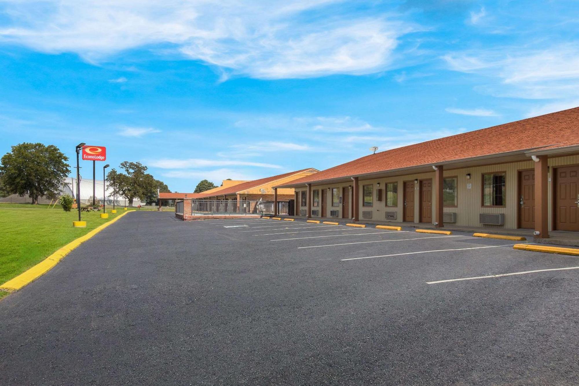 Econo Lodge Cornersville Exteriér fotografie