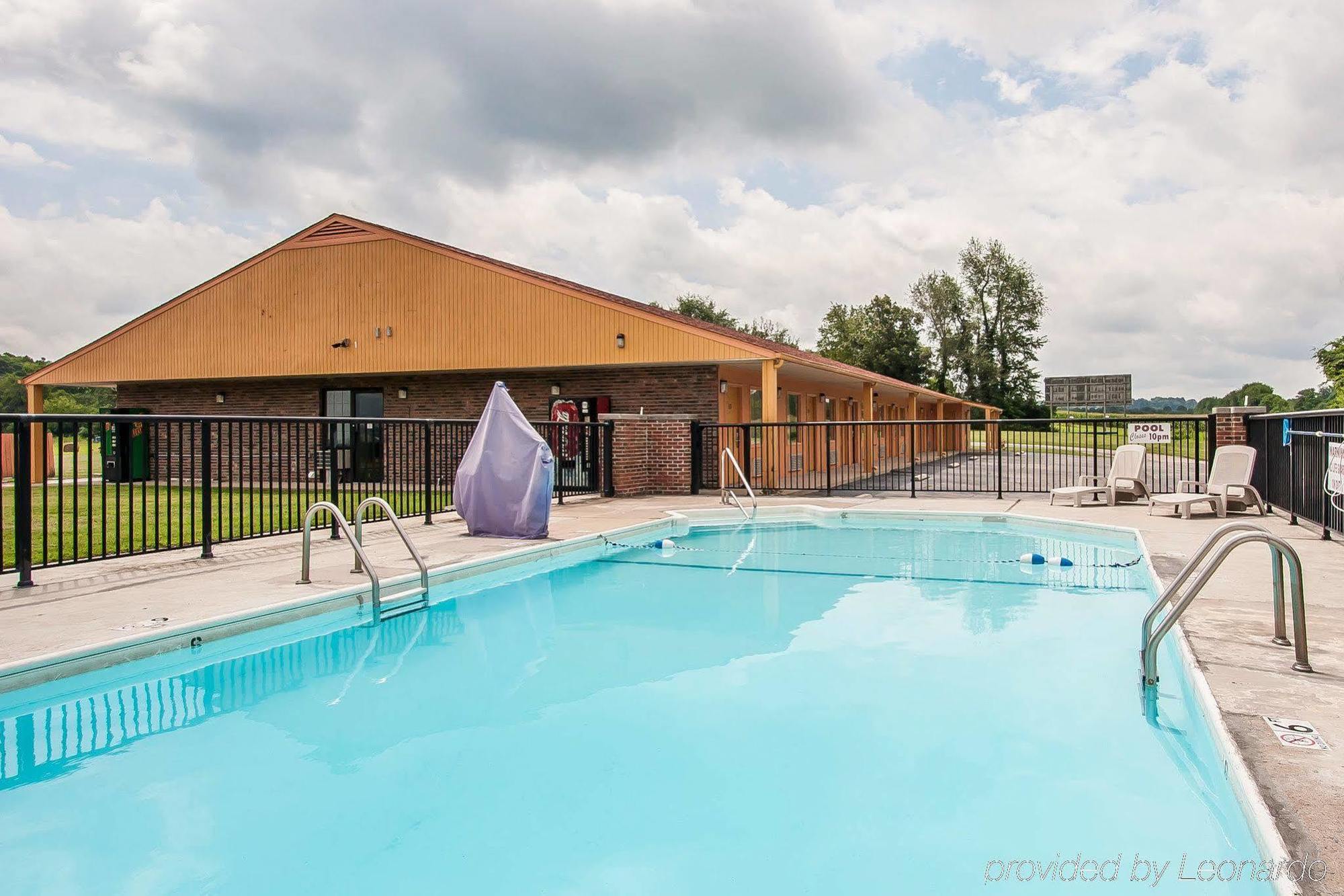 Econo Lodge Cornersville Exteriér fotografie